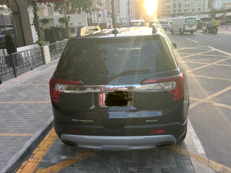 GMC Acadia 2021 - Image 4