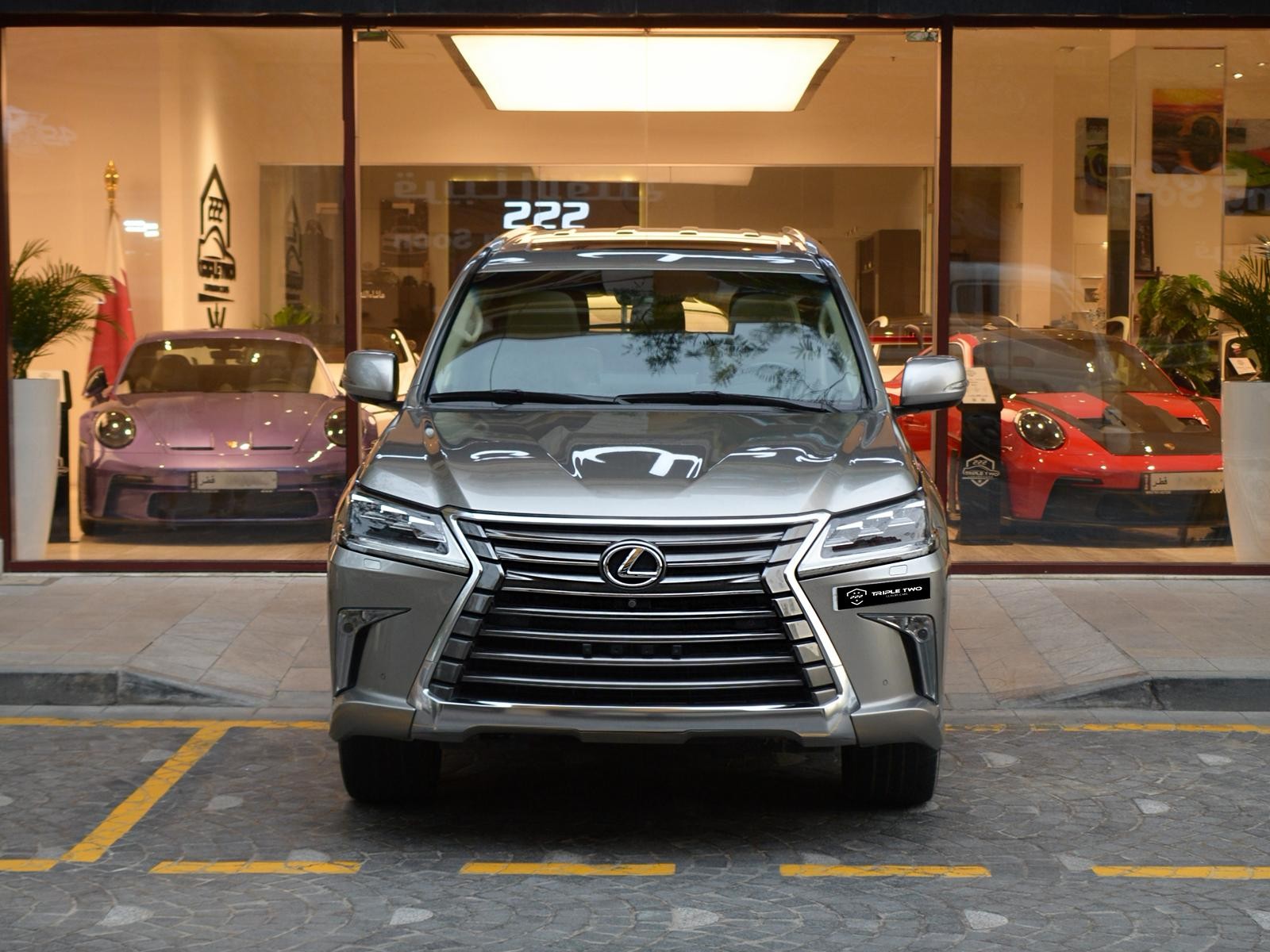 Lexus LX 570 S 2016 - Image 1