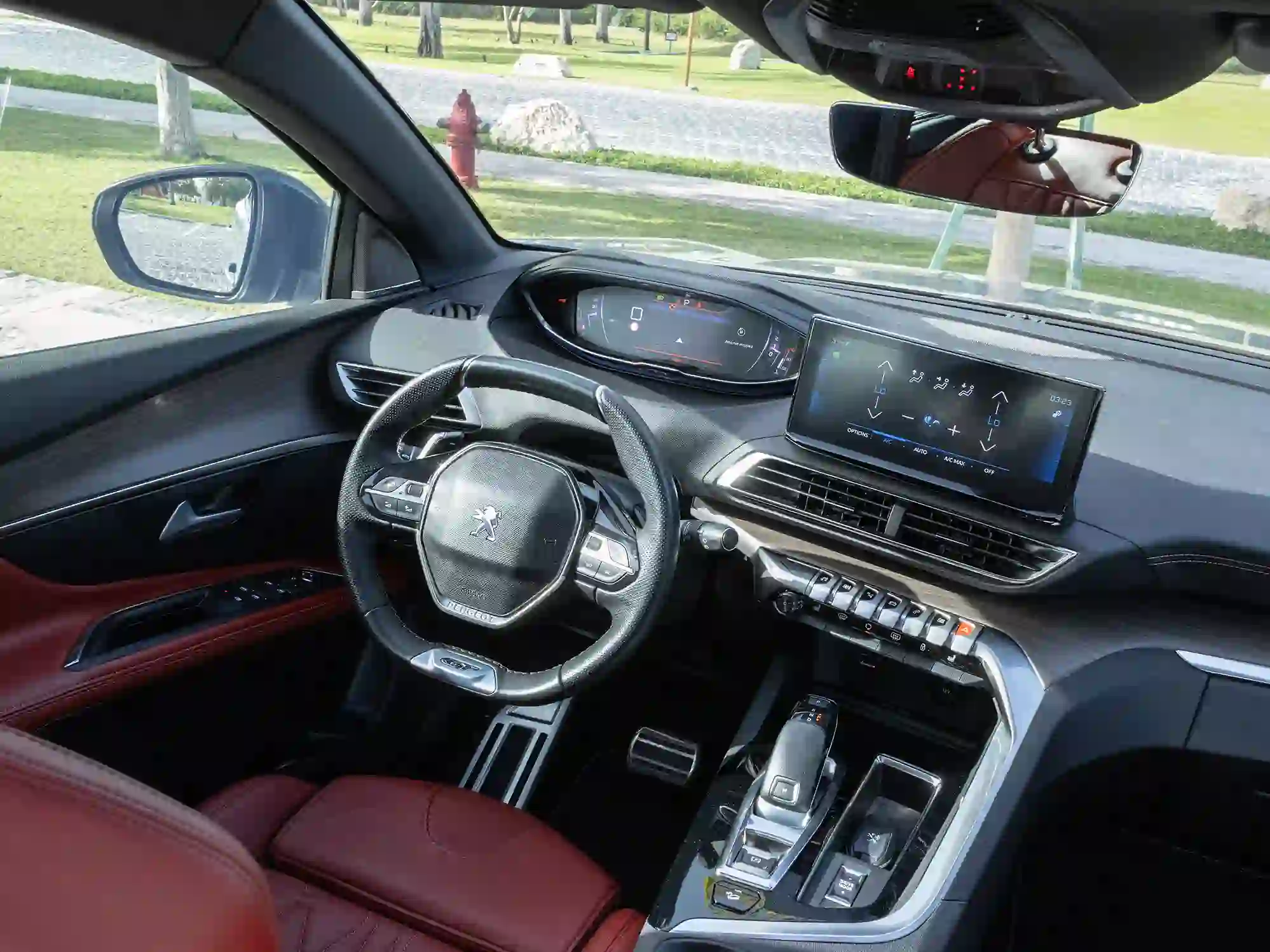 Peugeot 5008 2023 - Image 3
