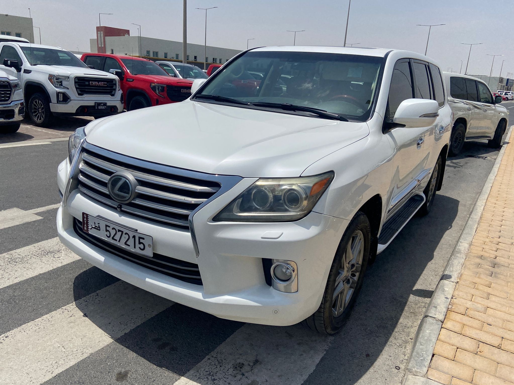 Lexus LX 570 2013 - Image 3