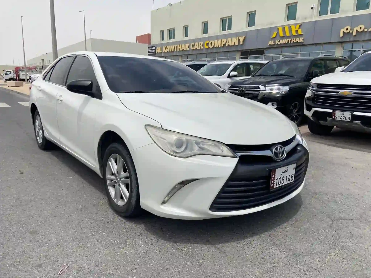 Toyota Camry GLX 2016