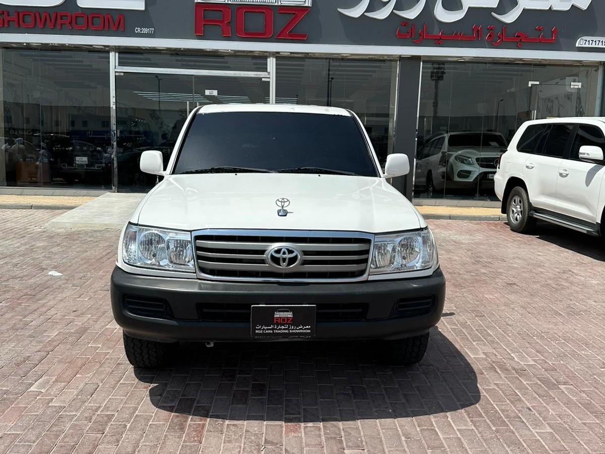 Toyota Land Cruiser GX 2006 - Image 2
