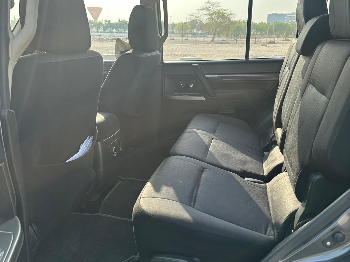 Mitsubishi Pajero 3.5 2017 - Image 3