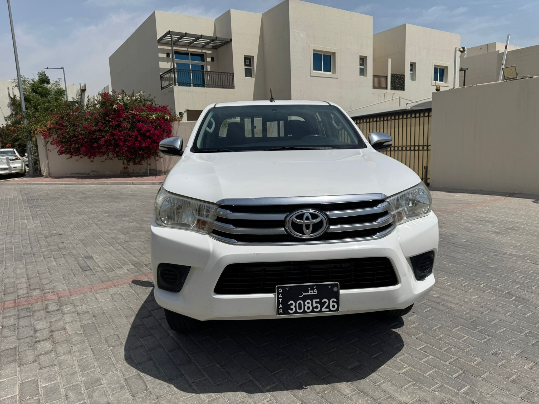 Toyota Hilux 4X4 2017 - Image 2
