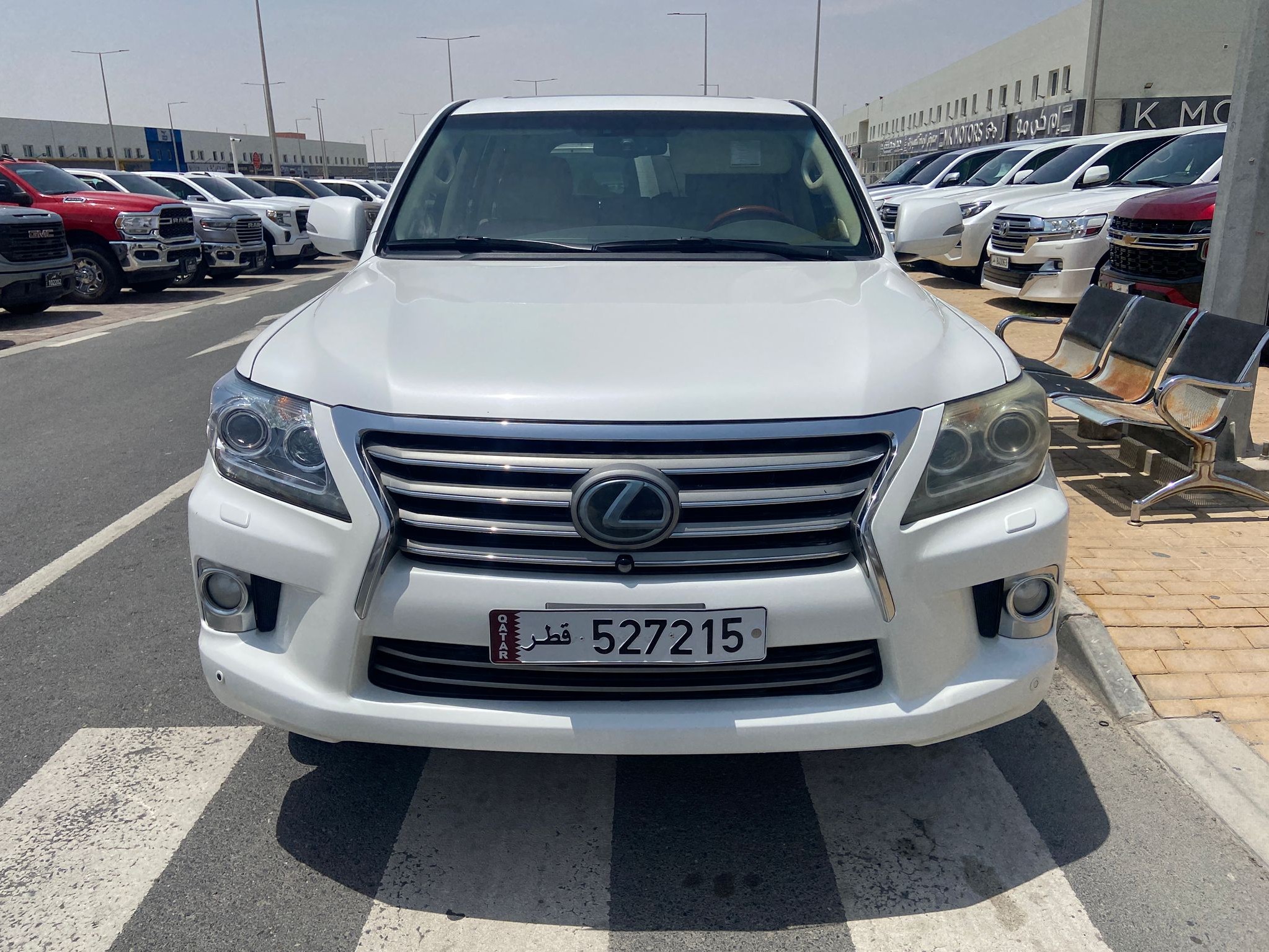Lexus LX 570 2013 - Image 2