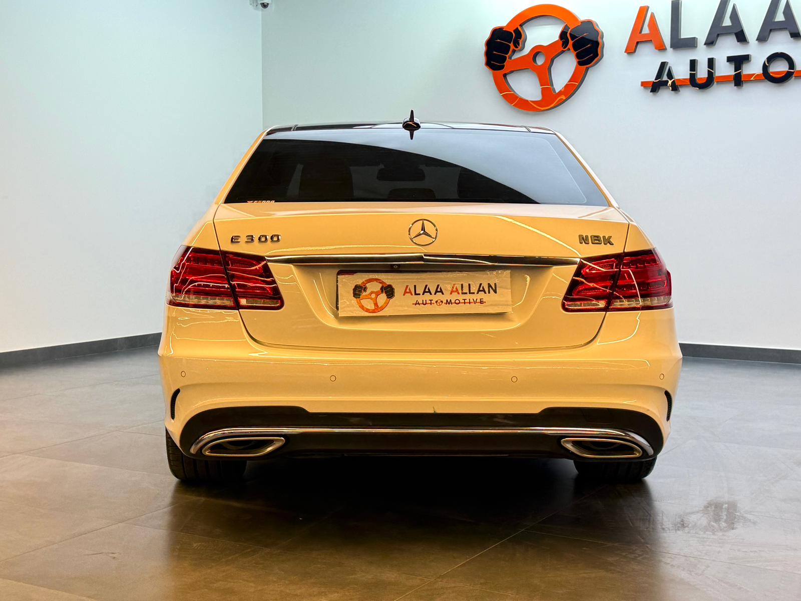 Mercedes-Benz E-Class Sedan 300 2014 - Image 3