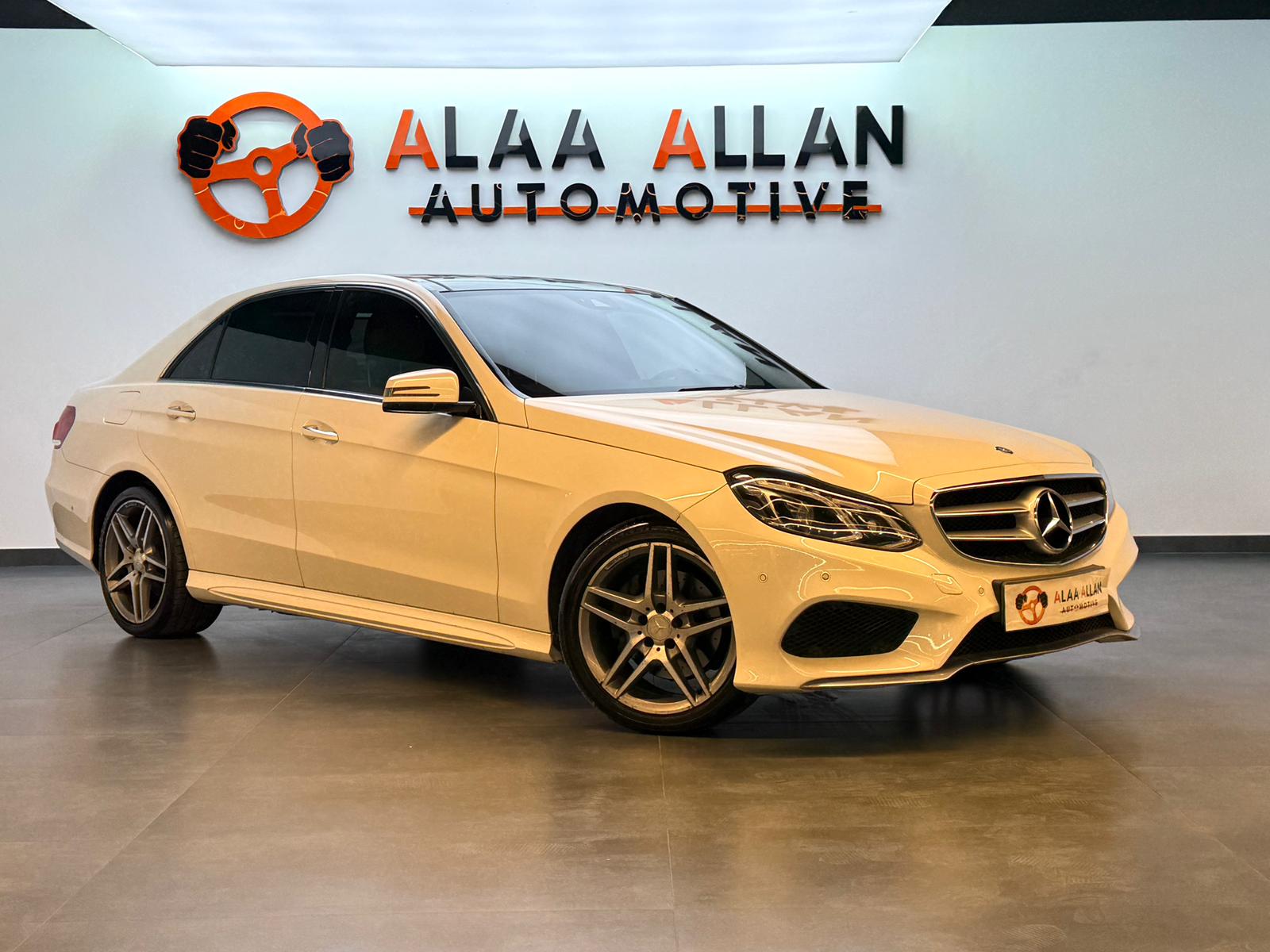 Mercedes-Benz E-Class Sedan 300 2014 - Image 4