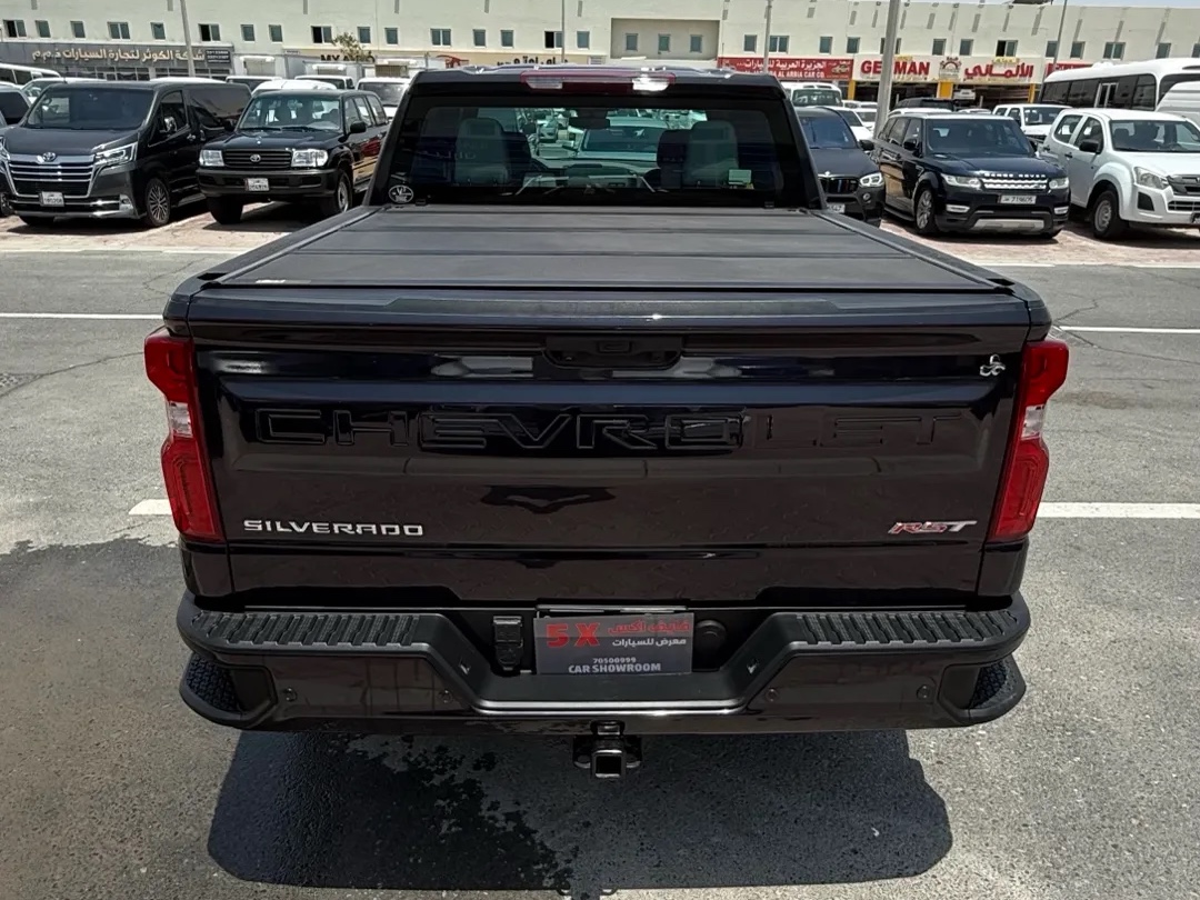 Chevrolet Silverado RST 2024 - Image 4
