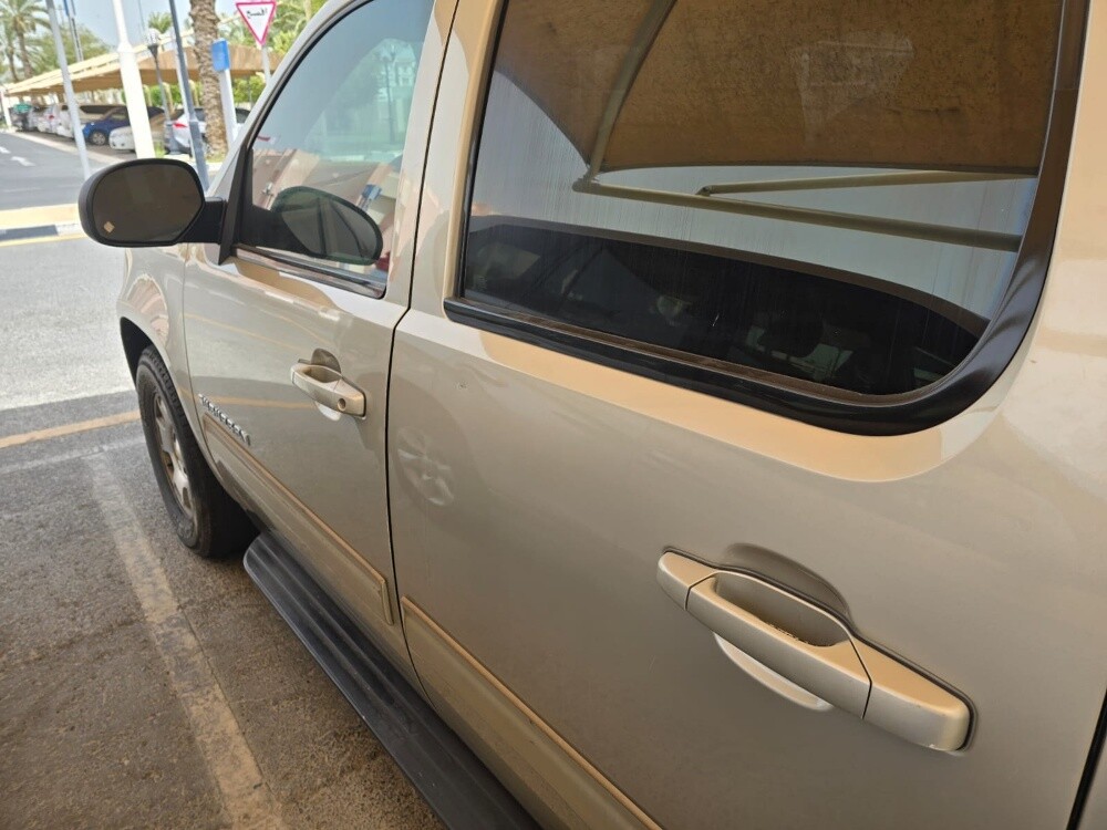 Chevrolet Suburban LT 2013 - Image 2
