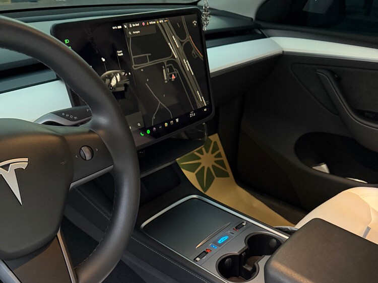 Tesla Model Y Performance 2024 - Image 3