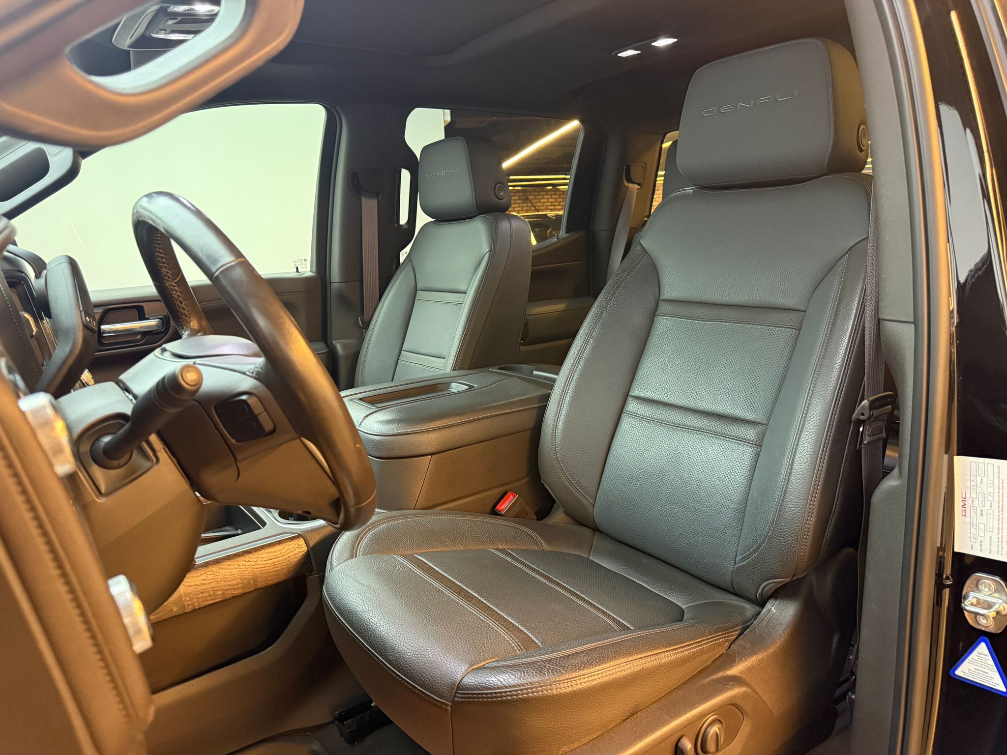 GMC Sierra Denali 2022 - Image 4