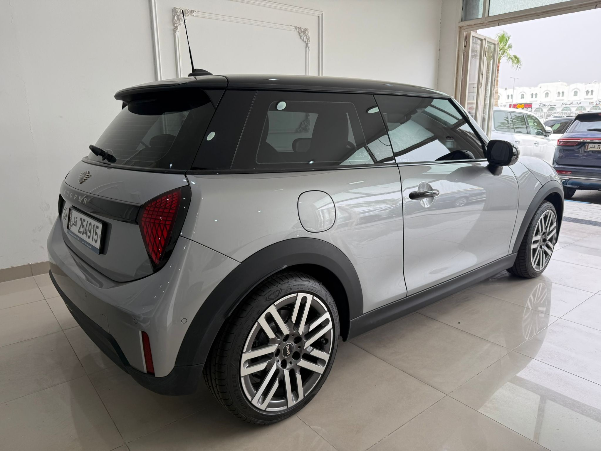 Mini Cooper 2025 - Image 4