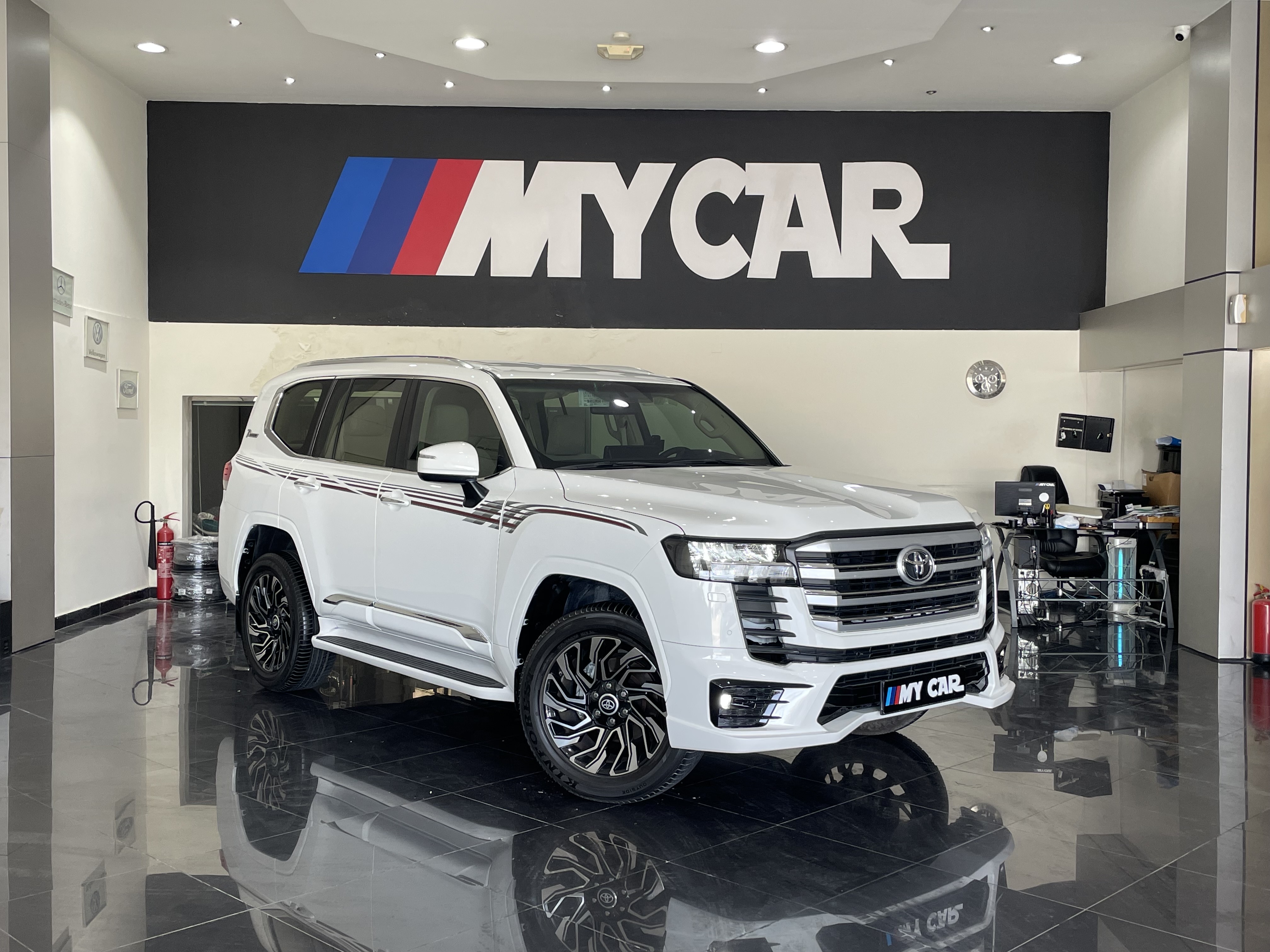 Toyota Land Cruiser GXR Twin Turbo