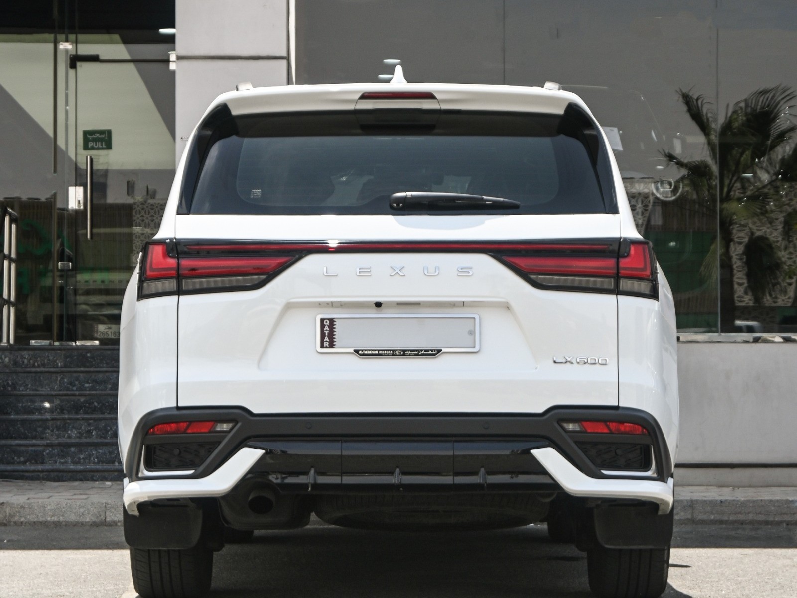 Lexus LX 600  F-Sport 2025 - Image 2