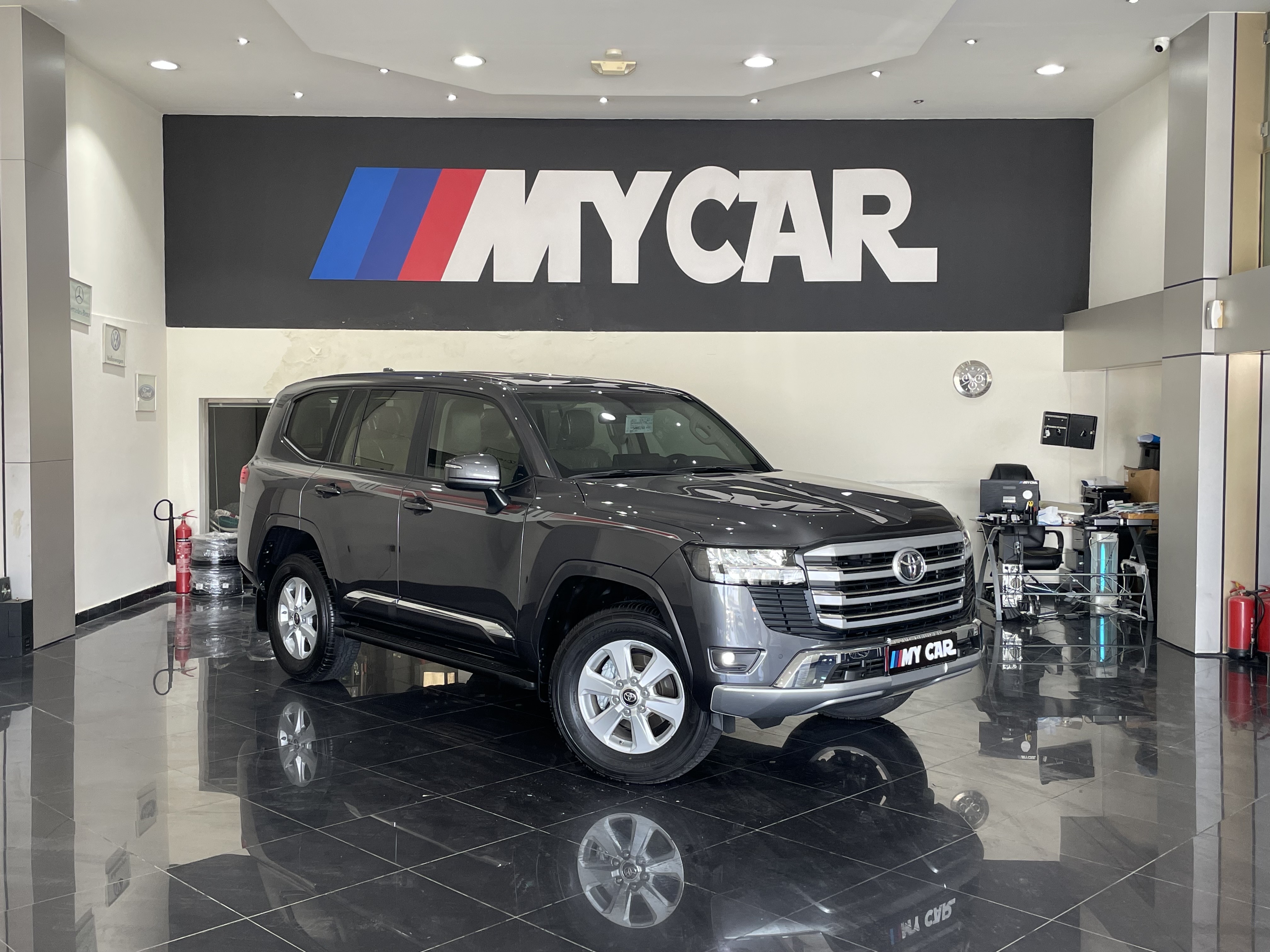 Toyota Land Cruiser GXR v6