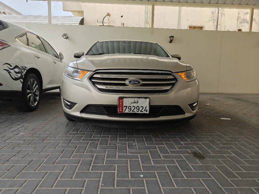Ford Taurus 2017