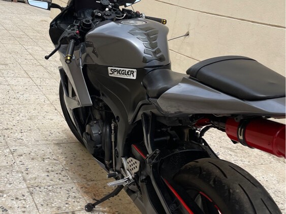 HONDA CBR  2012 - Image 4
