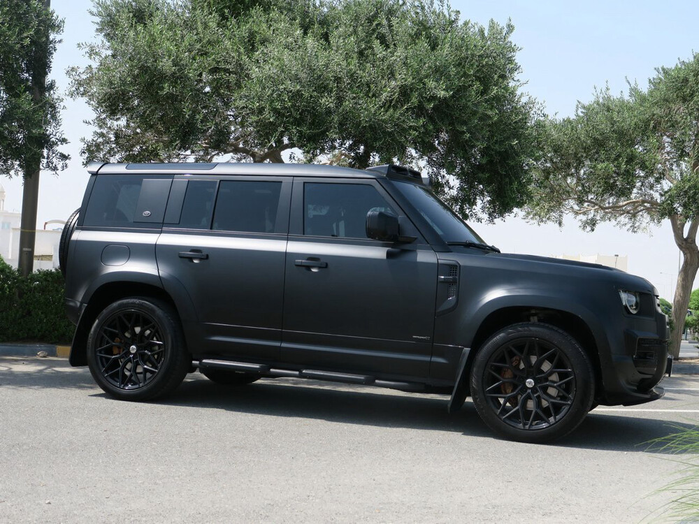 Land Rover Defender X Dynamic 2021 - Image 2