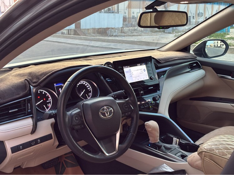 Toyota Camry GLE 2024 - Image 4