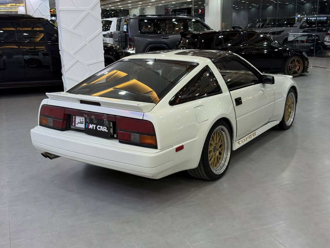 Nissan zx 1986 - Image 4