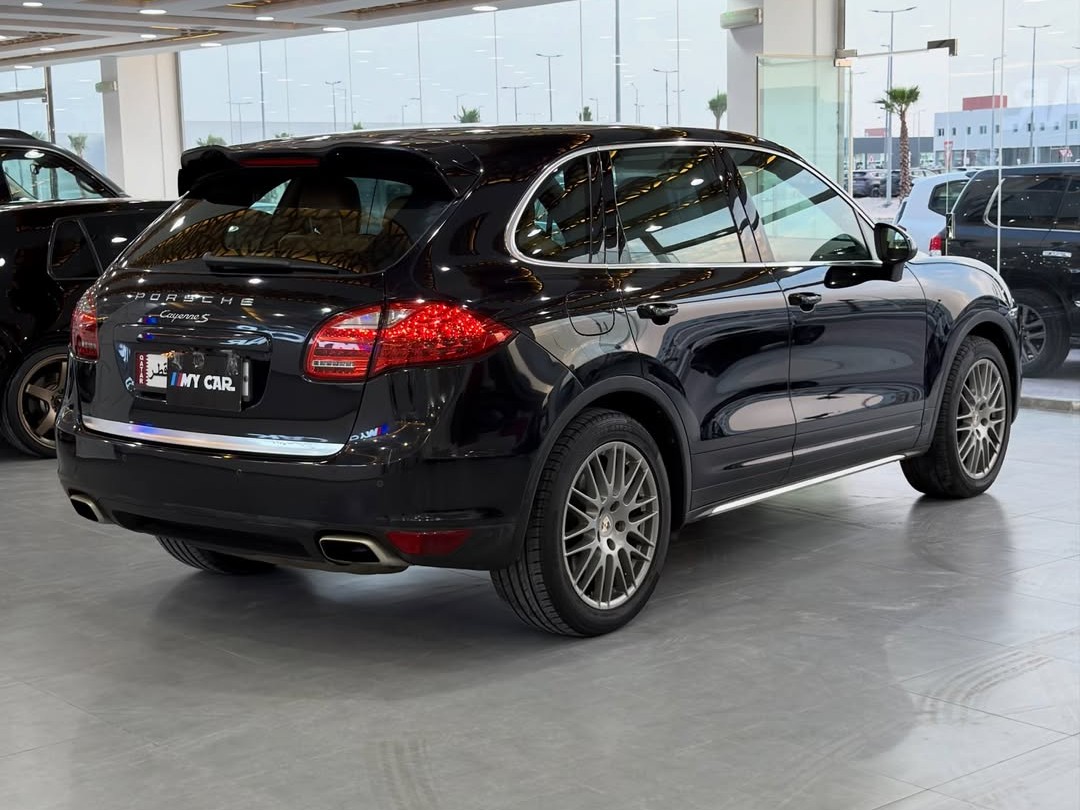Porsche Cayenne S  2013 - Image 4
