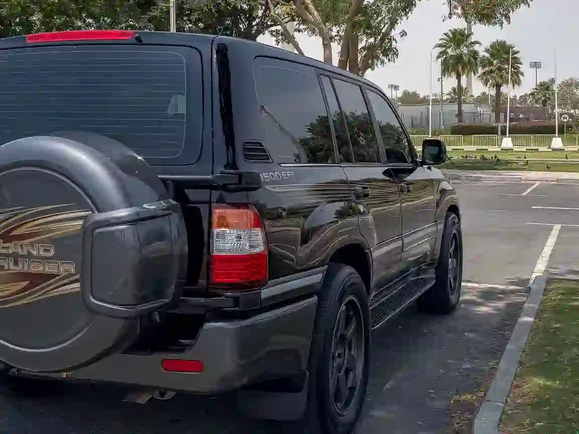 Lexus LX 570 2015 - Image 4