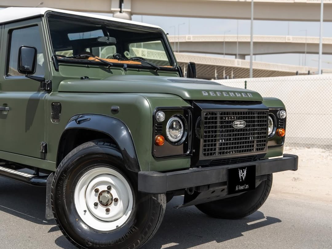 Land Rover Defender 110 2013 - Image 4