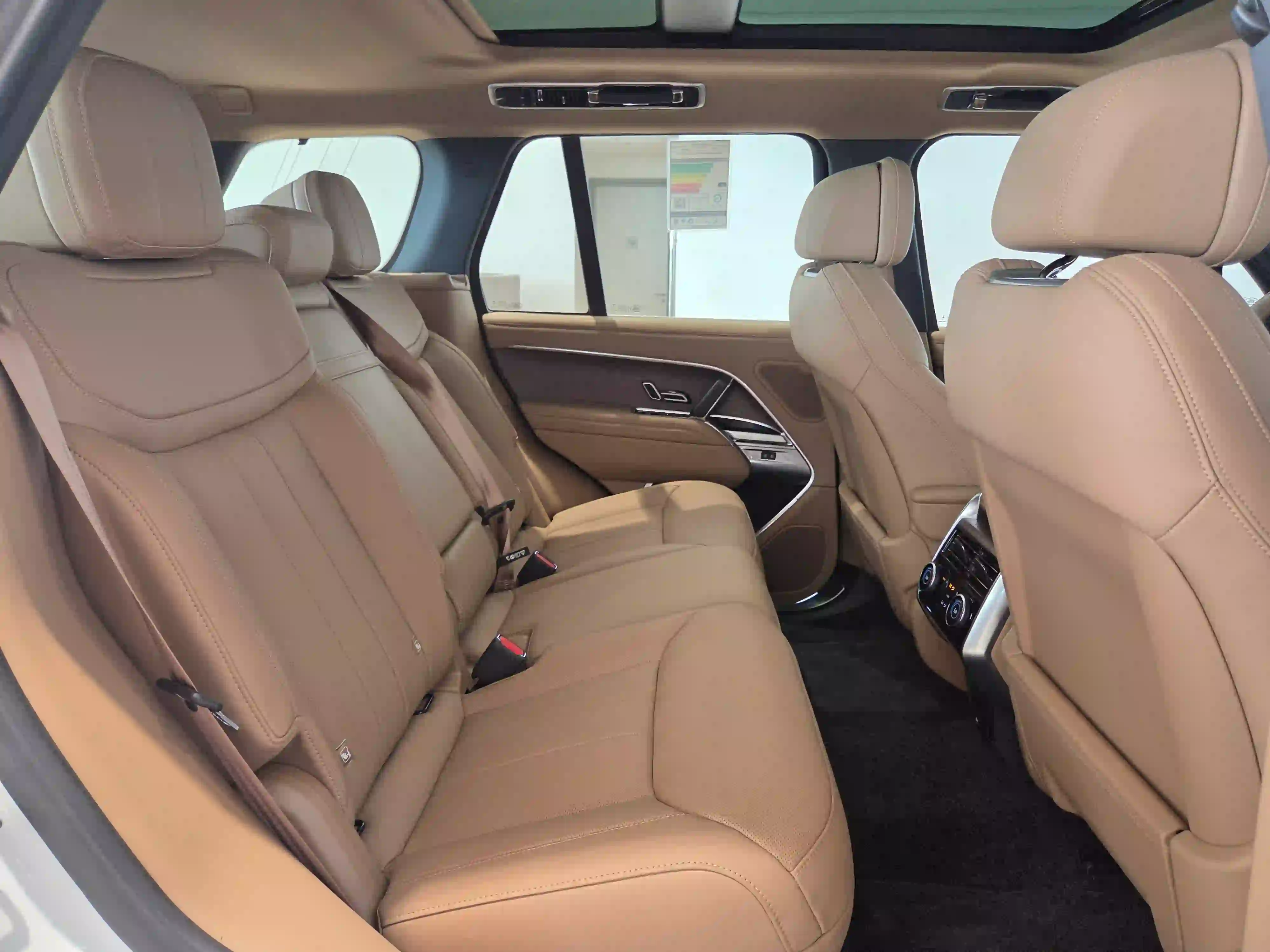 Land Rover Range Rover 4.4 V8 HSE 2025 — photo 11 for sale in Qatar