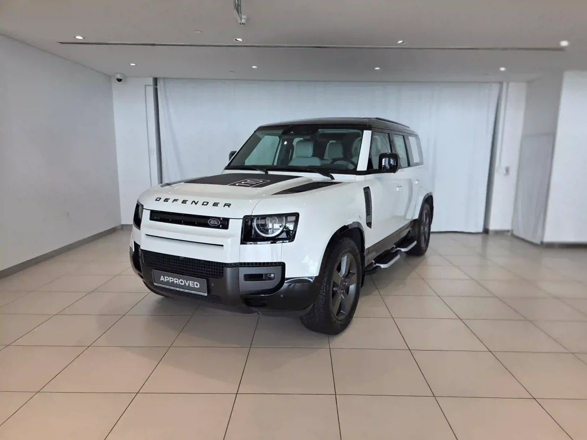 Land Rover Defender 110 3.0i6 X-Dynamic HSE 2026