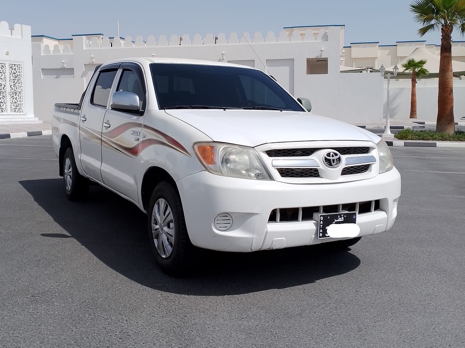 Toyota Hilux - Image 2