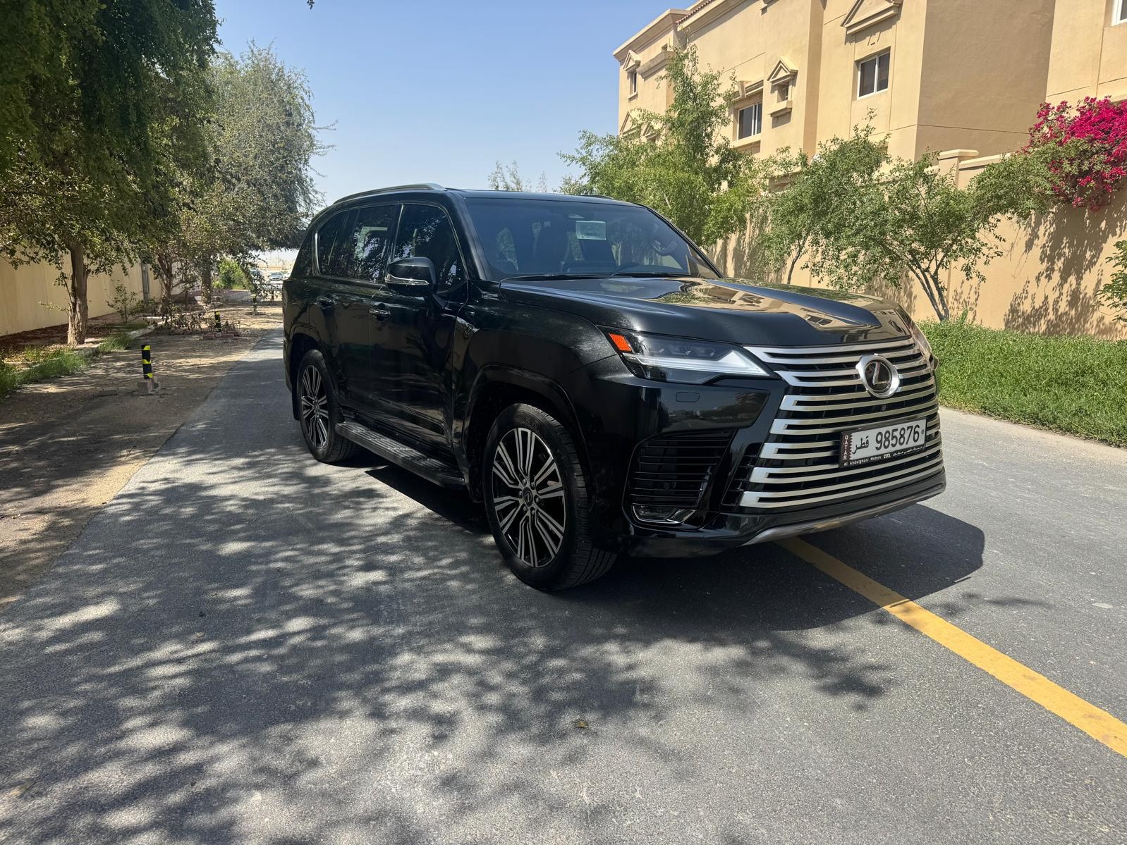 Lexus LX 600 Luxury  2025 - Image 1