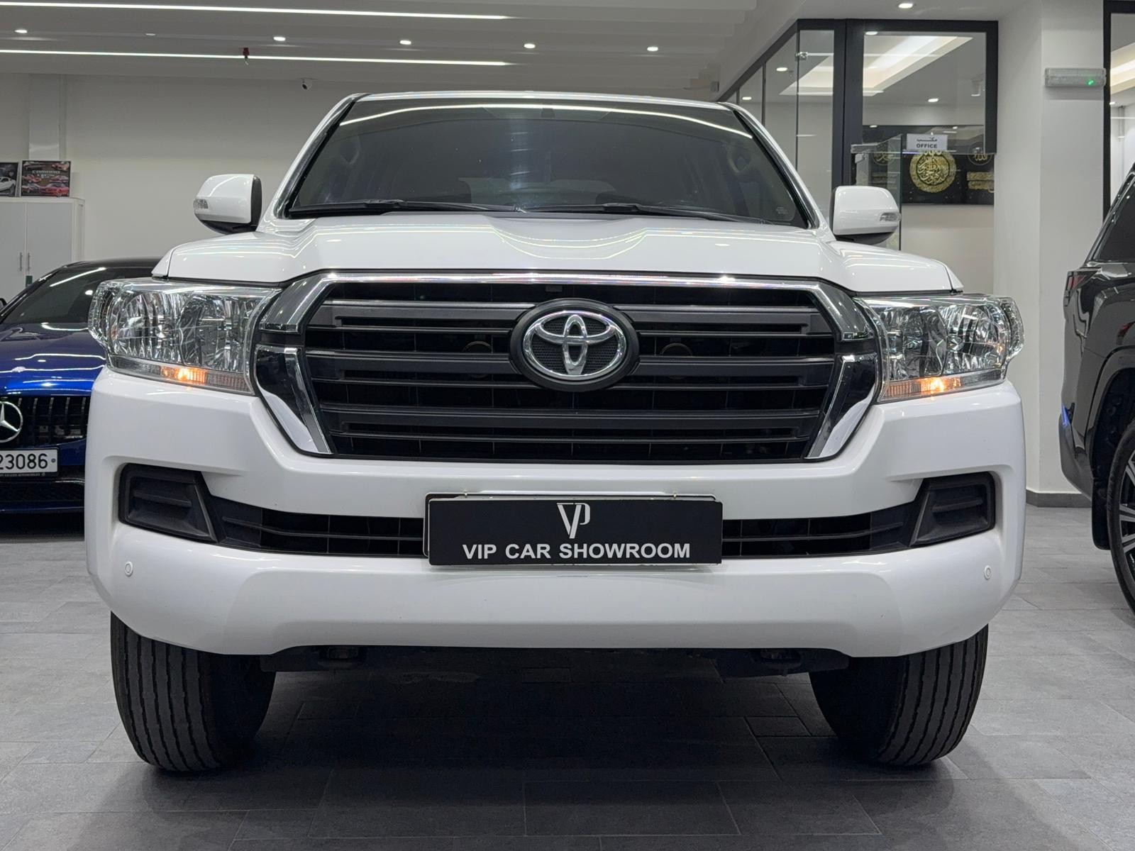 Toyota Land Cruiser GX 2017 - Image 2