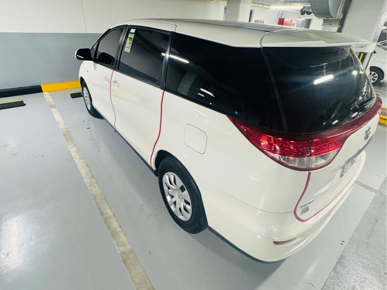 Toyota Previa 2017 - Image 4