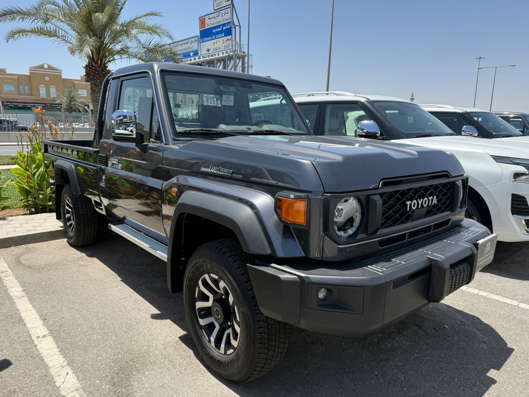 Toyota Land Cruiser LX 2025 - Image 1