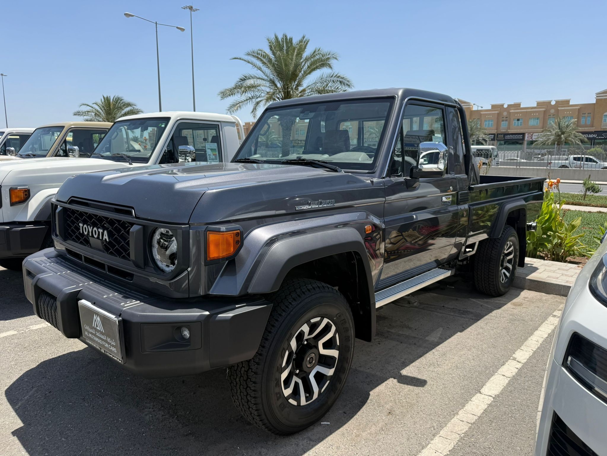 Toyota Land Cruiser LX 2025 - Image 3