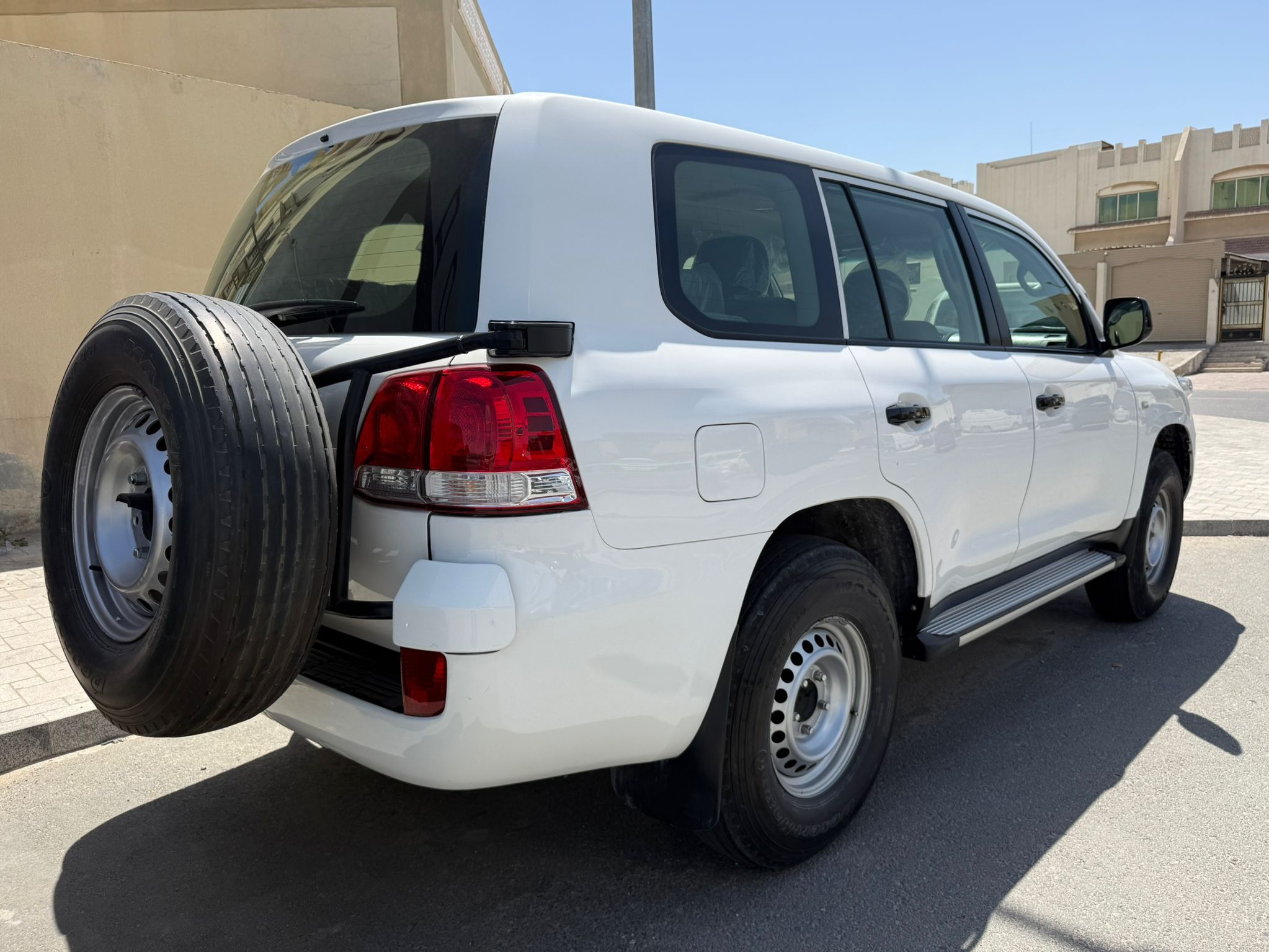 Toyota Land Cruiser G standard 2010 - Image 4