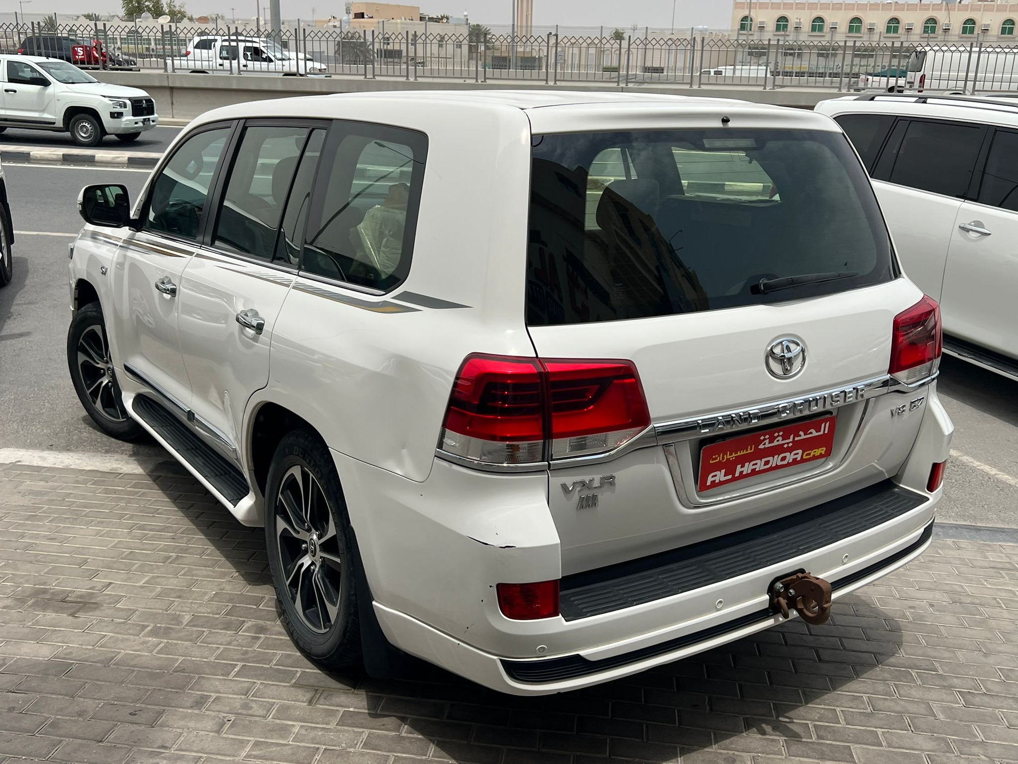 Toyota Land Cruiser VX.R 2021 - Image 4