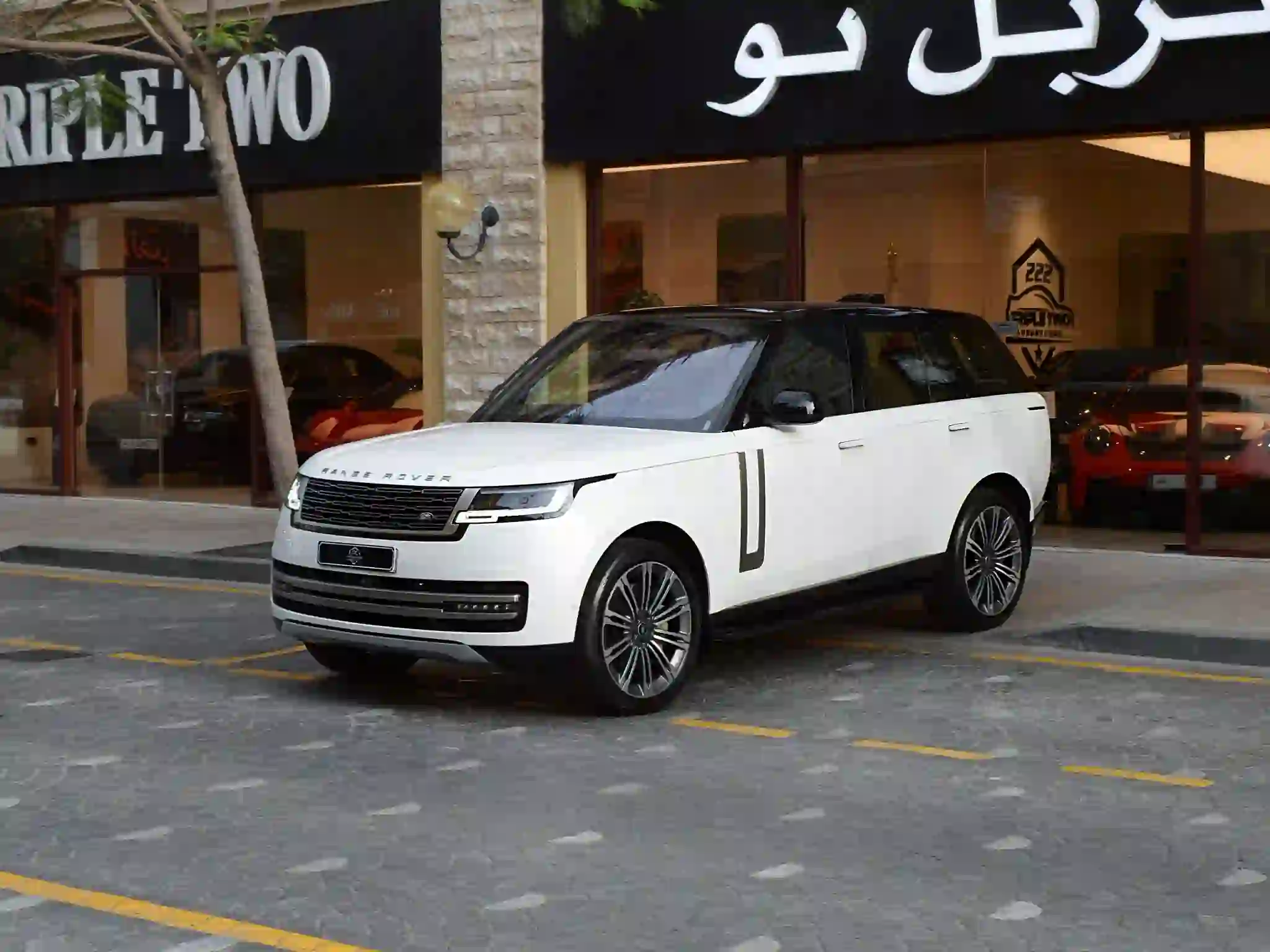 Land Rover Range Rover Vogue 2023 - Image 4