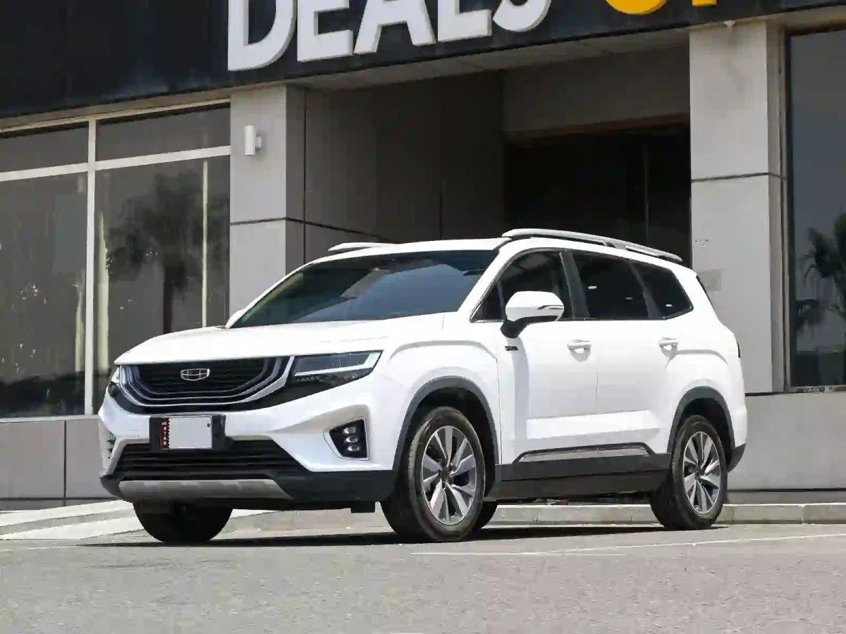 Geely  okavango 2023
