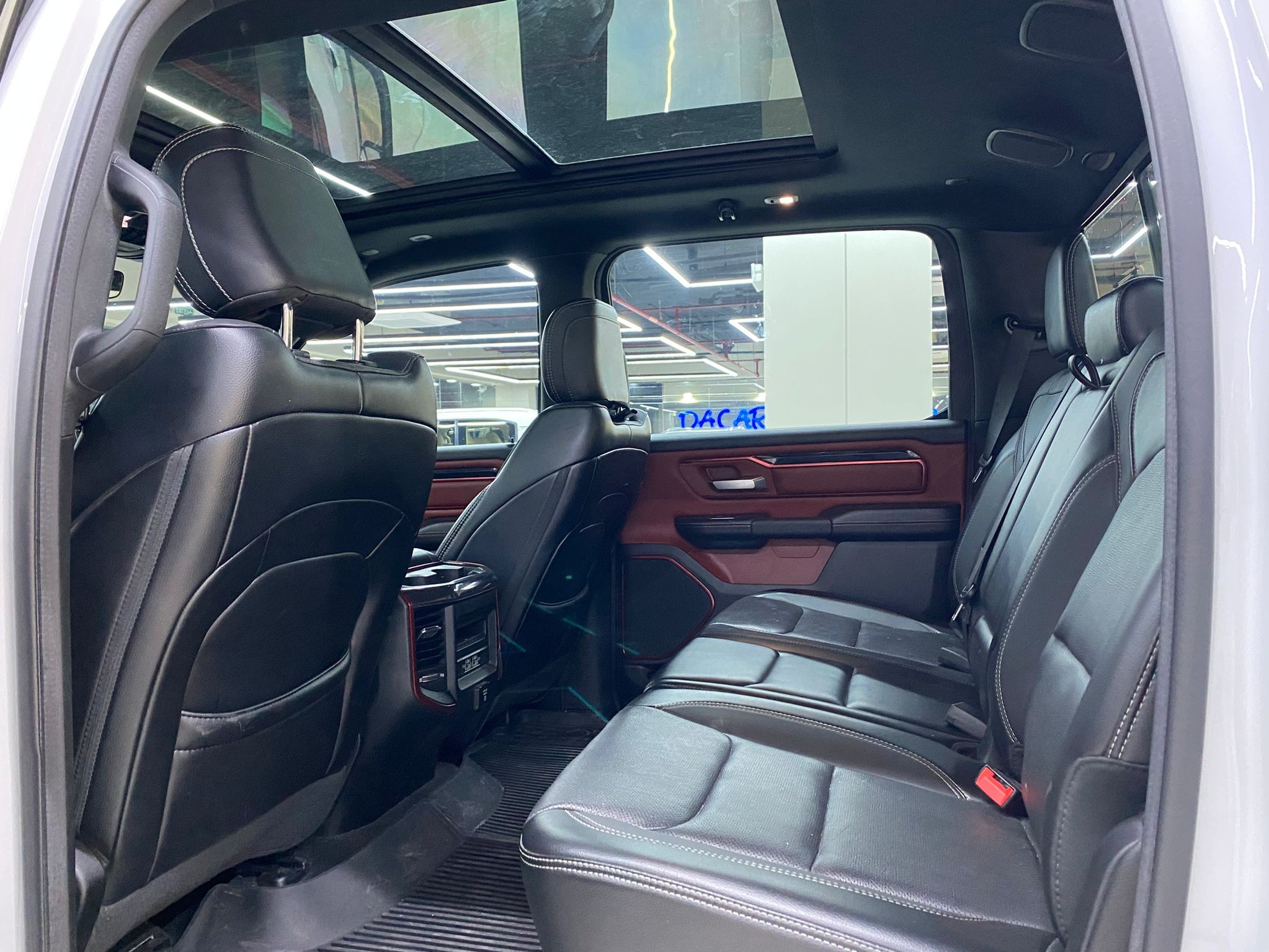 Dodge Ram 1500 2022 - Image 4