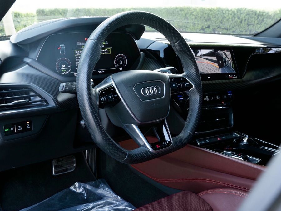 Audi RS e-tron GT 2022 - Image 2