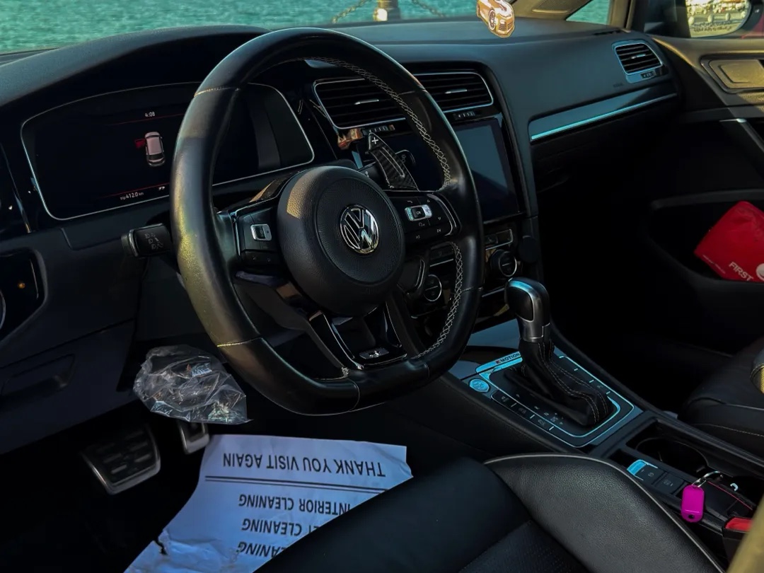 Volkswagen Golf R  2019 - Image 4