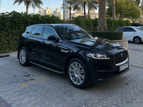 Jaguar F-PACE 2017 - Image 2