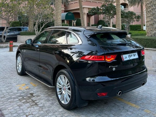 Jaguar F-PACE 2017 - Image 4