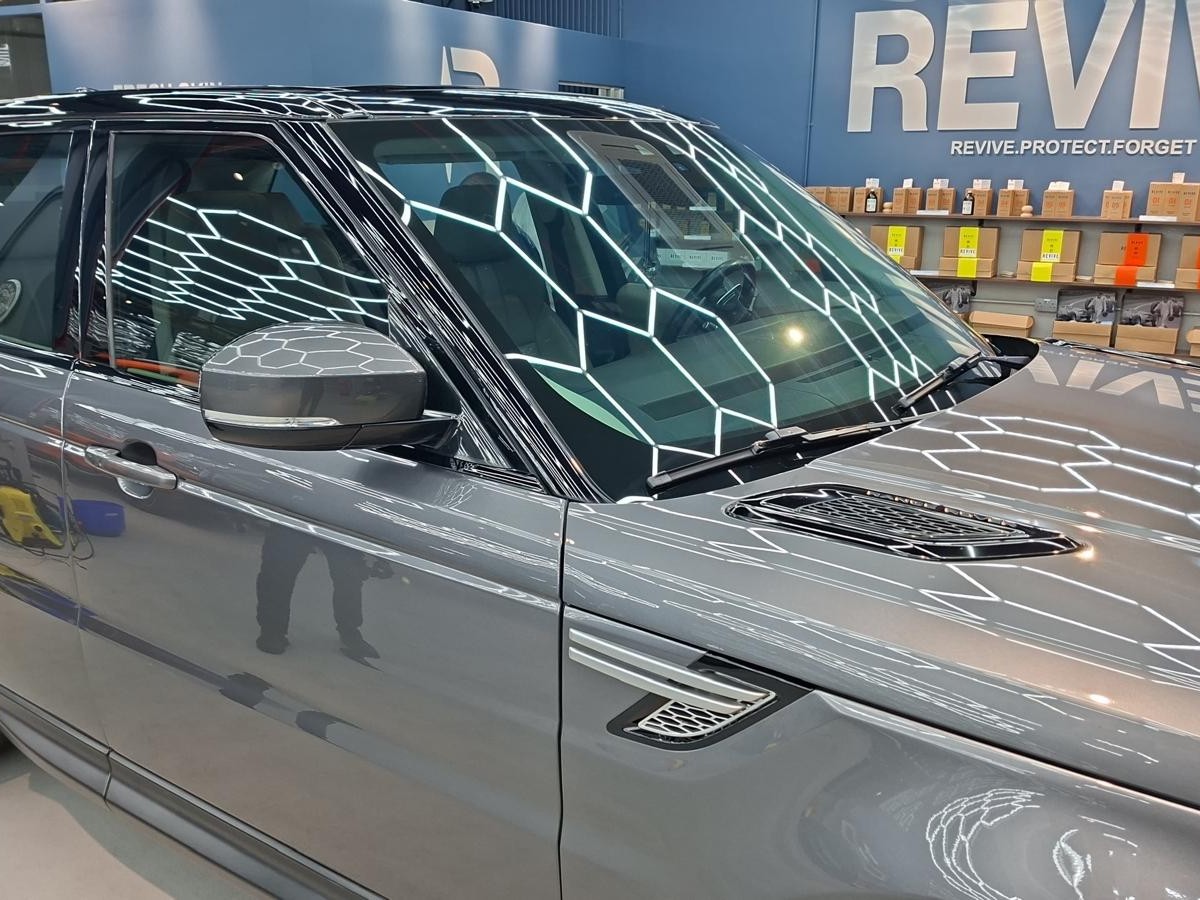 Land Rover Range Rover Sport 3.0i6 Dynamic HSE 2017 - Image 2
