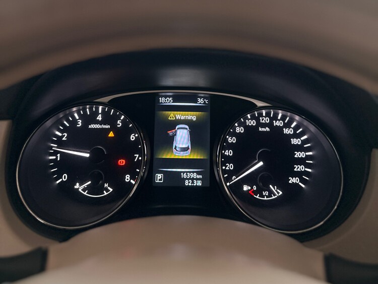Nissan X-Trail SL 2015 - Image 4