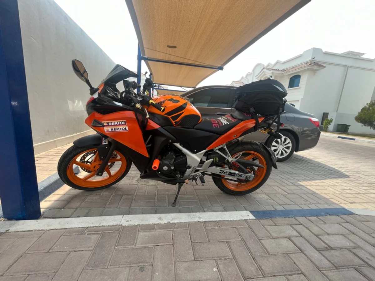 HONDA CBR  2013