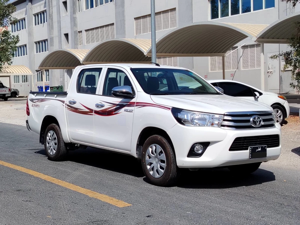Toyota Hilux 2.7 ( 4WD ) 2022