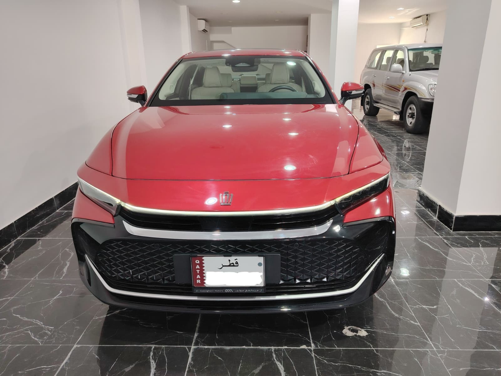 Toyota Crown hybrid 2023 - Image 2