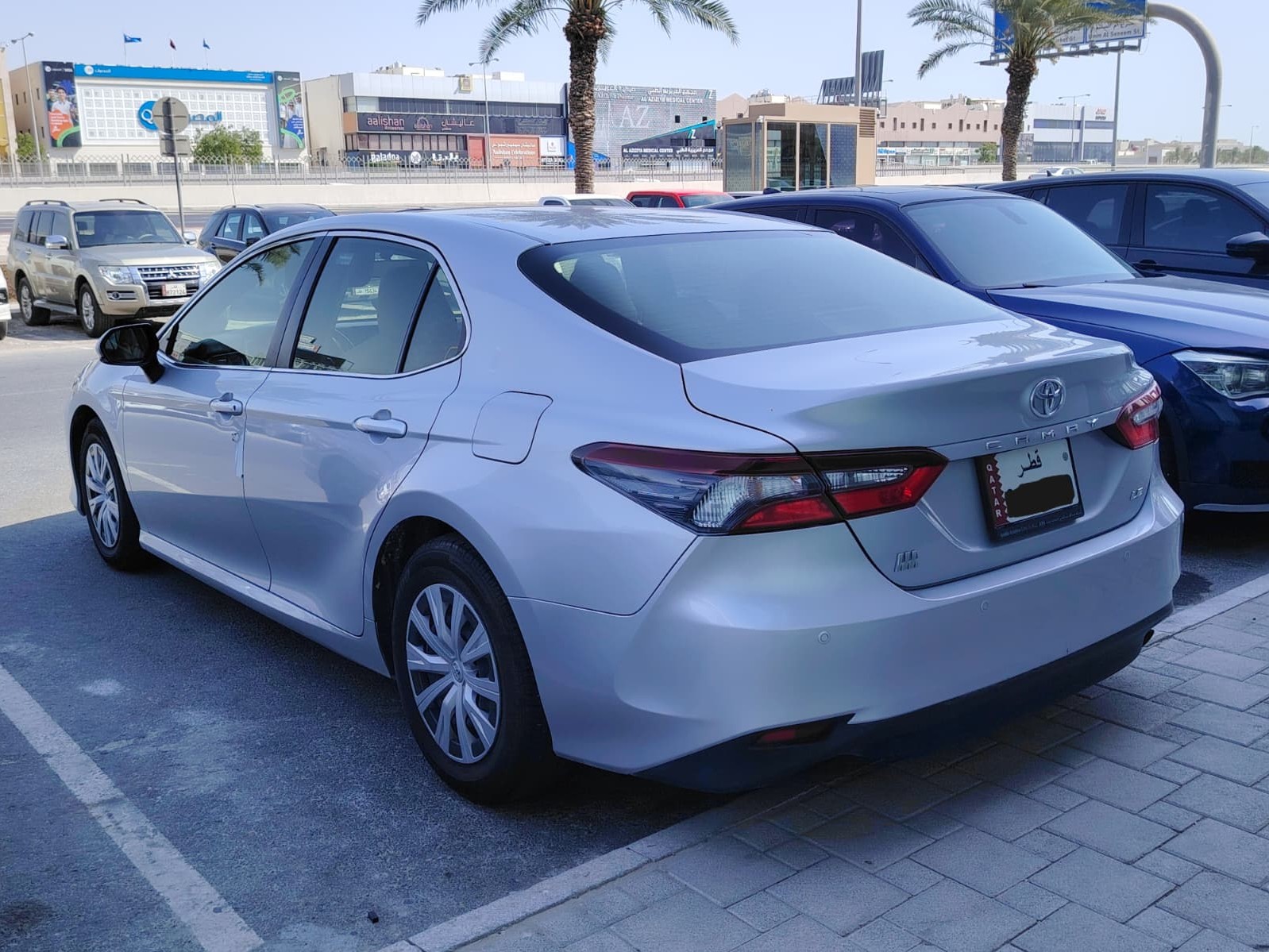 Toyota Camry LE 2023 - Image 4